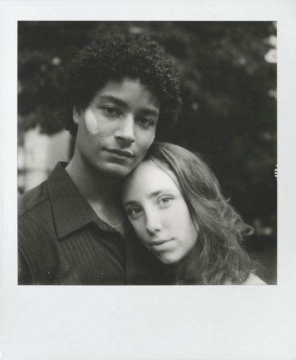 Actual product image Polaroid B&W Film SX-70 (8Photos) (SX-70)