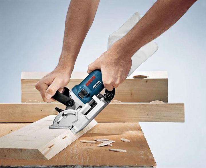 Produktbild Bosch Professional Universalfräse GFF 22 A, mit L-BOXX mit Zubehör-Set