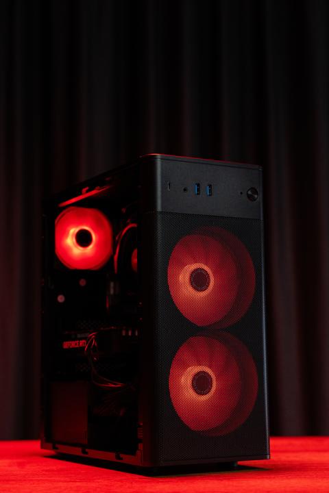 Produktbild Medion Recon E45 (AMD Ryzen 5 5500, 16 GB, 1000 GB, GeForce RTX 4060)