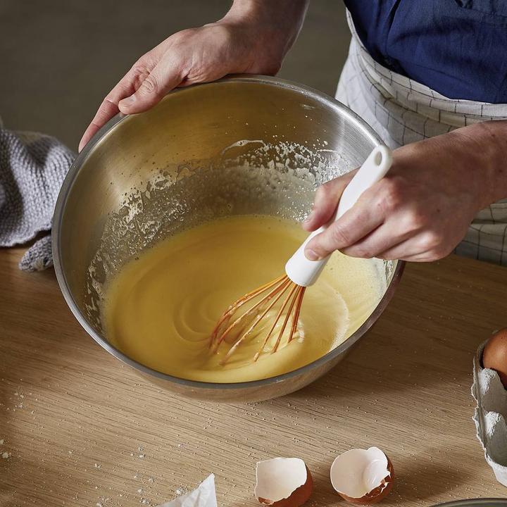 Actual product image Fiskars Functional Form Whisk with Silicone
