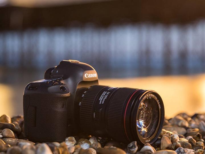 Actual product image Canon EF 24-105mm f/4 L IS II USM - (EU) (Canon EF, APS-C / DX)