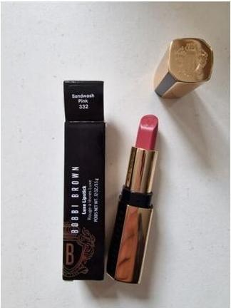 Image du produit Bobbi Brown Luxe Matte Lipstick San Double Wear Pink (Rose Sandwash Pink)