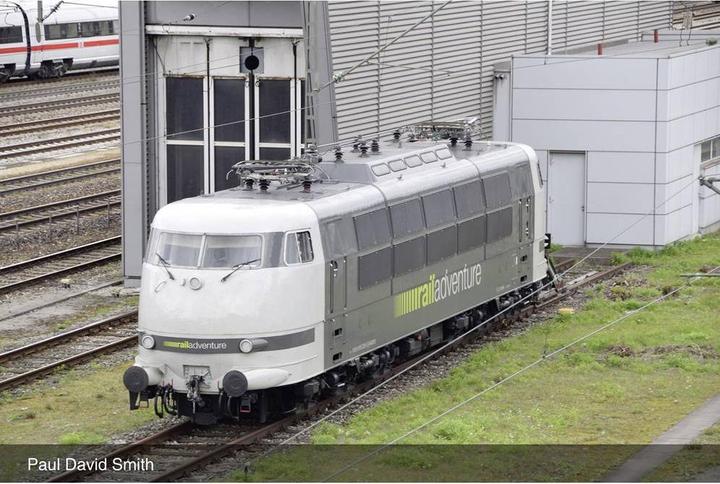 Produktbild Hornby RailAdventure 103 222-6 lange Version Ep. VI DC (Spur N)