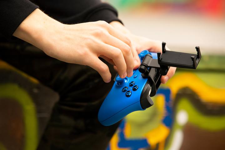 Produktbild PowerA MOGA Mobile Gaming-Clip 2.0 für kabellose Xbox-Controller (Xbox Series S)