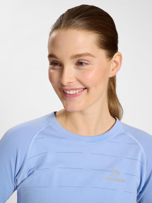Actual product image Newline Nwlriverside Seamless T-Shirt S/S Woman (XL)