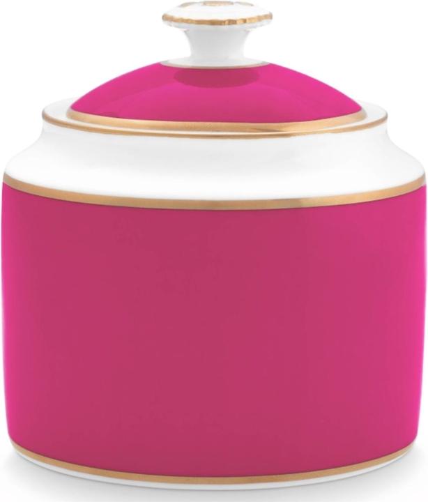 Storage containers
