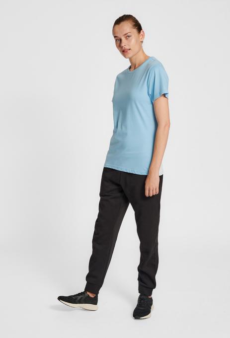 Produktbild hummel Hmlred Basic T-Shirt S/S Woman (XS)
