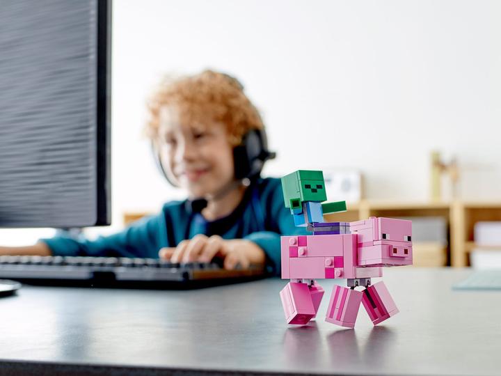 Image du produit LEGO Porc BigFig avec bébé zombie (21157, LEGO Minecraft)