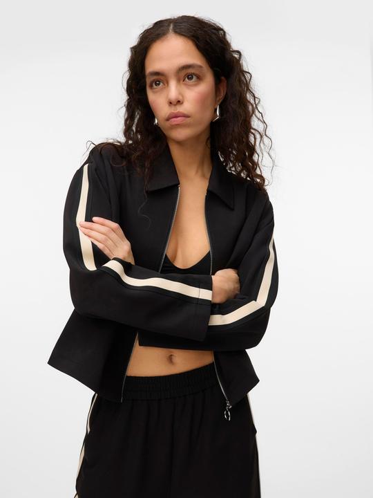 Produktbild Vero Moda VMCHRISSY Leichte Jacke Jacke (38)