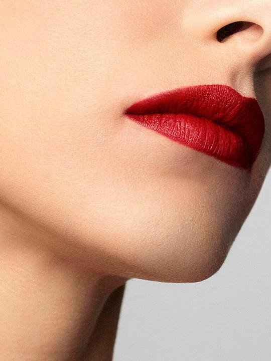 Actual product image Giorgio Armani Lip Maestro Velours (400 The Red)