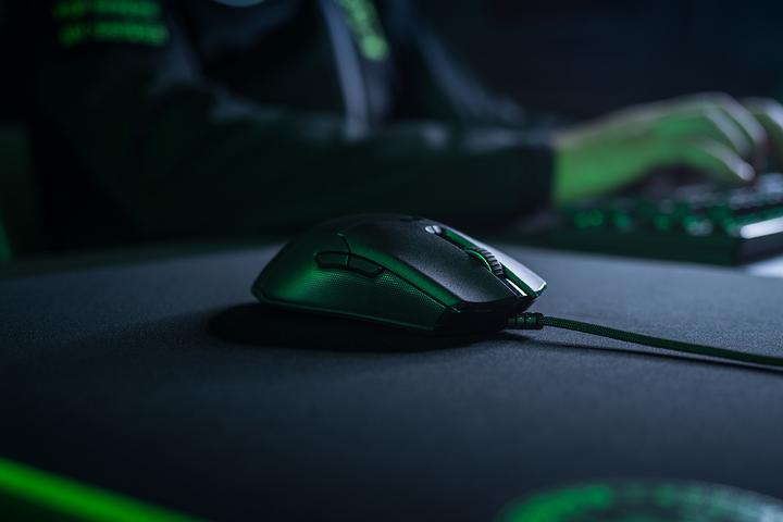 Produktbild Razer Viper (Kabelgebunden)