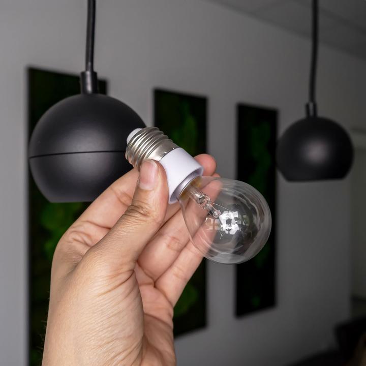 Image du produit Intirilife Adaptateur de culot d'ampoule E27 vers E14