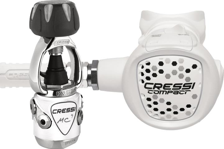 Immagine prodotto Cressi MC9 + Compatto
