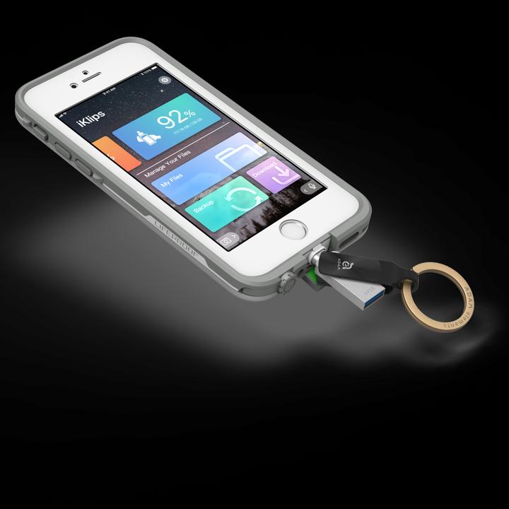 Produktbild Adam Elements iKlips Duo+ (64 GB, USB-A, USB-C)