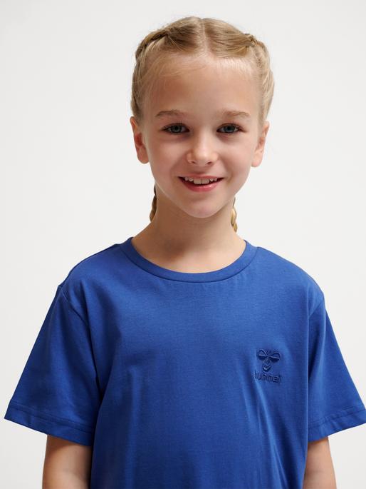 Actual product image hummel hmlTRELLE T-SHIRT S/S (116)