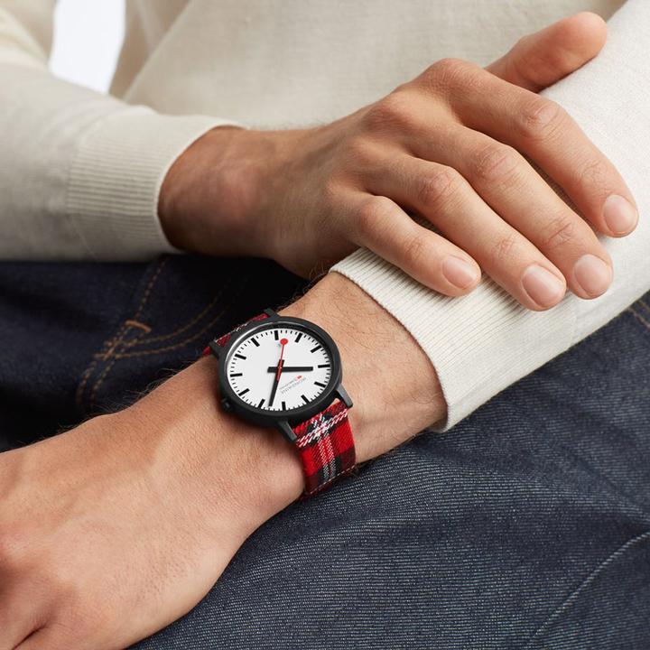 Image du produit Mondaine Essence (Montre analogique, 41 mm)