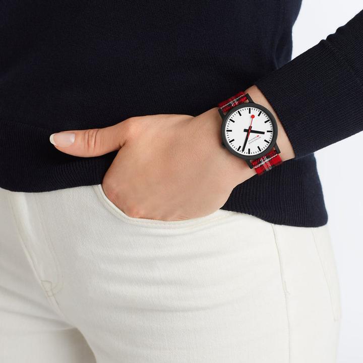 Image du produit Mondaine Essence (Montre analogique, 41 mm)
