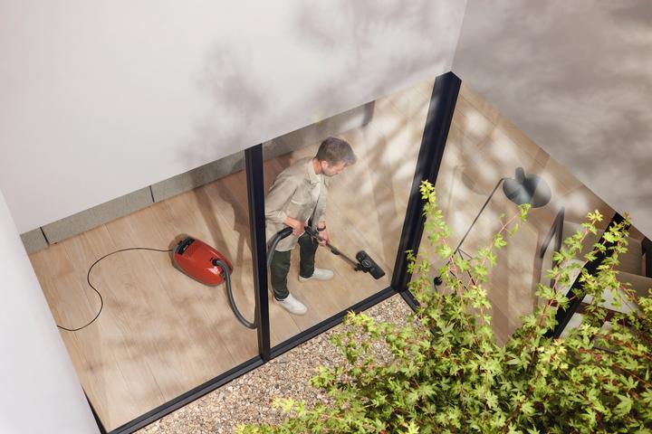 Actual product image Miele Guard M1 Terrarood