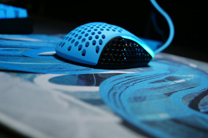 Actual product image CHERRY xtrfy GP4 (L)