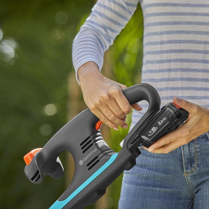 Actual product image Gardena Battery Hedge Trimmer EasyCut 40/18V P4A solo (Cordless hedgecutters)
