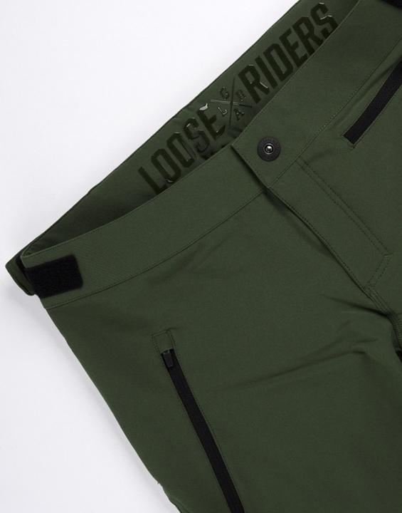 Actual product image Loose Riders C/ Evo Shorts (28)