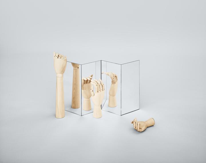 Actual product image HAY Wooden hand (18 x 8 cm)