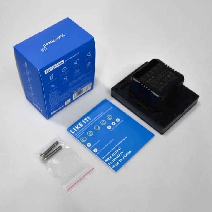 Image du produit Sonoff Smart 3-Channel Wi-Fi Wall Switch Black (M5-3C-80)