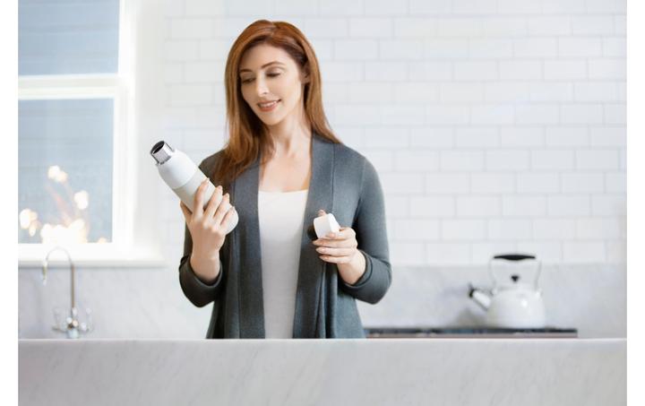 Produktbild Larq PureVis Thermosflasche mit UV-C Lichtreiniger (0.74 l)