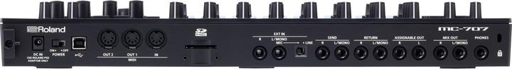 Produktbild Roland MC-707 (Groovebox)
