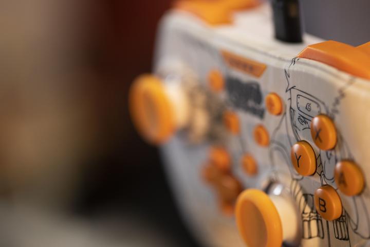 Productafbeelding Konix Naruto Gamepad (PC, Switch Lite, Switch)