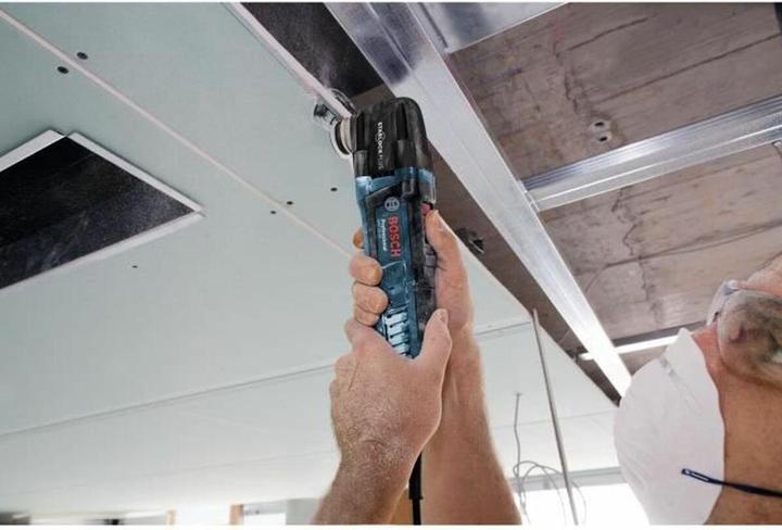 Actual product image Bosch Professional Multi-Cutter GOP 30-28, in box
