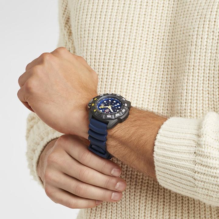 Produktbild Luminox Scott Cassell Deep Dive Carbon Blau (Analoguhr, 45 mm)