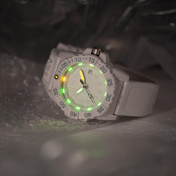 Image du produit Luminox Navy Seal 3500 Series (Montre analogique, 45 mm)