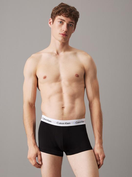 Actual product image Calvin Klein Low Rise Trunk (M, pack of 3)