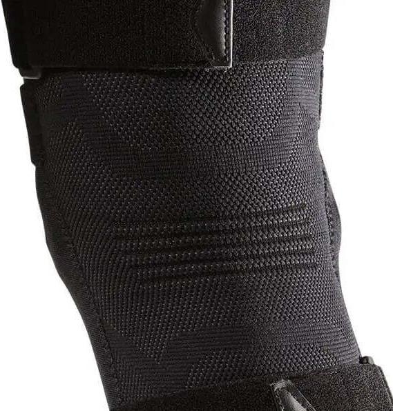 Actual product image Thuasne Reinforced sports Knee pad (L)