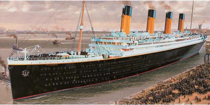 Produktbild Airfix Bausatz RMS Titanic 1:400
