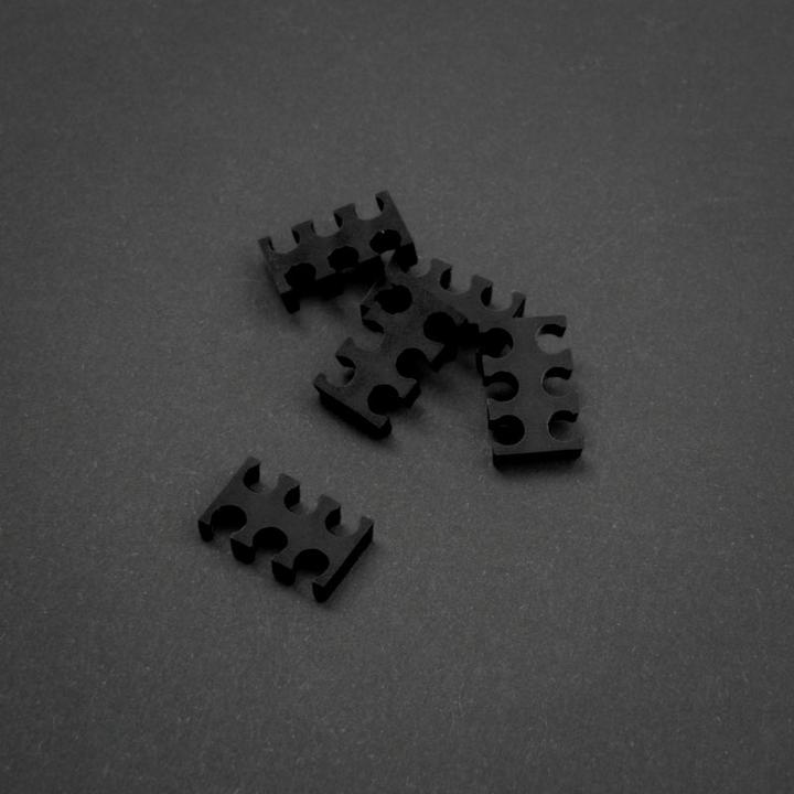 King Mod 6-slot cable comb 3mm small - black - set of 5