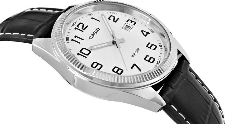 Actual product image Casio Collection - MTP-1302PL-7B (Watch with gemstone, 38 mm)