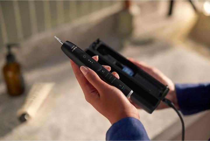 Actual product image Philips Sonicare Series 7100 (Sonic toothbrush)