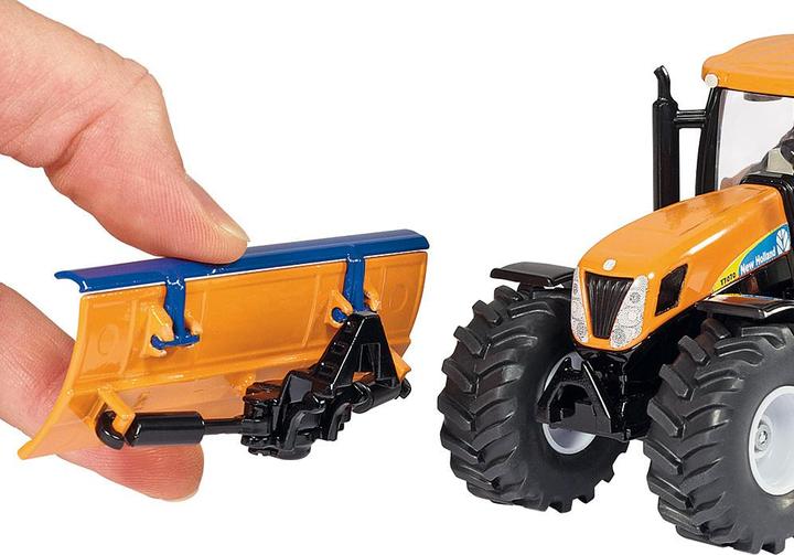 Actual product image Siku Tractor with clearing blade and spreader