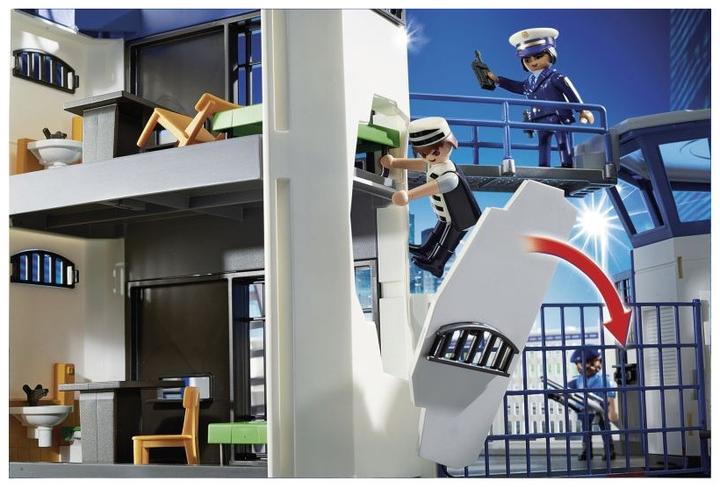 Actual product image Playmobil Intl. police command center with prison (6919, Playmobil City Action)