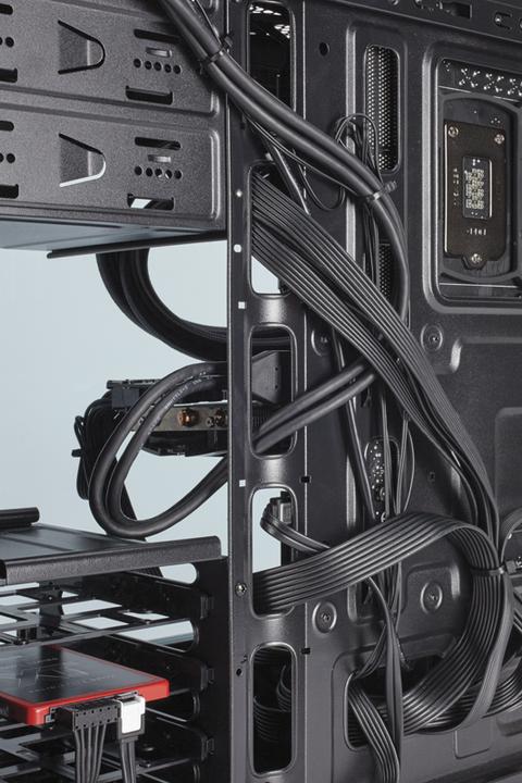 Produktbild Corsair Carbide 100R (ATX, mATX, Mini-ITX)