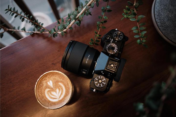 Actual product image Samyang AF 75mm F1,8 Fuji X (Fujifilm X, APS-C / DX)