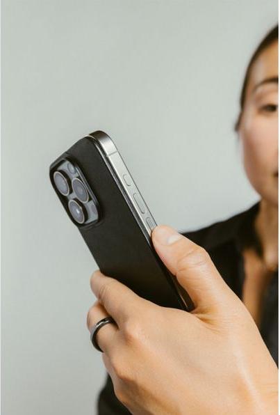Produktbild Nomad NM01363385 (Apple iPhone 16 Pro Max)