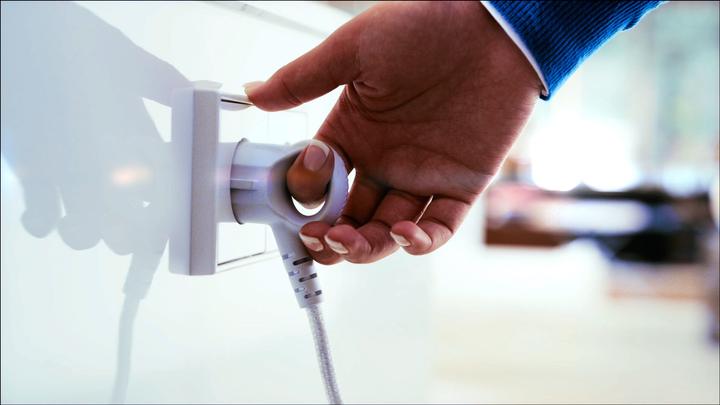 Actual product image Philips Azure Performer Plus (2600 W, 50 g/min)
