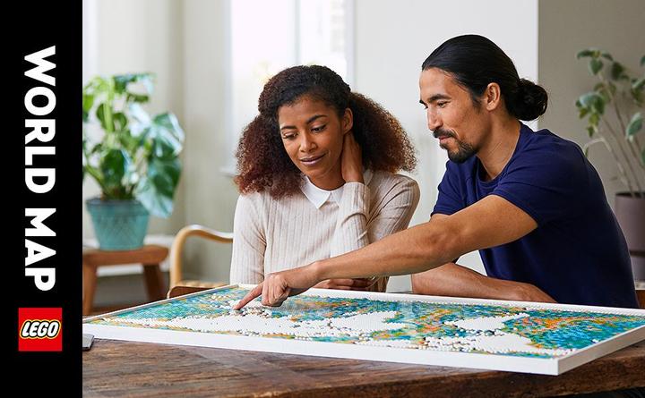 Actual product image LEGO World map (31203, LEGO Art, LEGO Rare Sets)