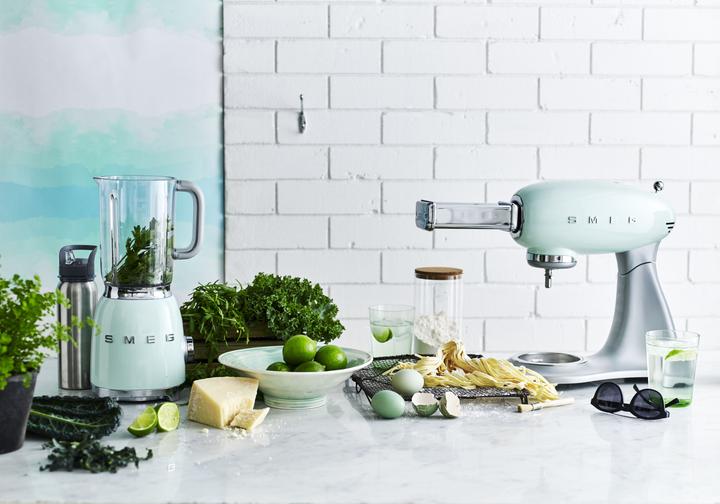 Image du produit Smeg Blf01pgeu (800 W)