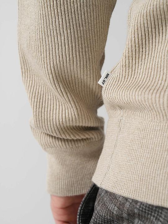 Actual product image NN. 07 Kevin (S)