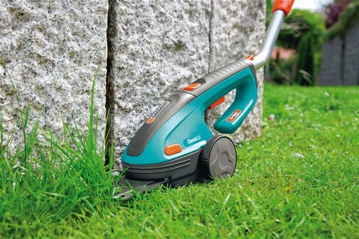 Actual product image Gardena Set Classic Cut (Rechargeable battery operated)