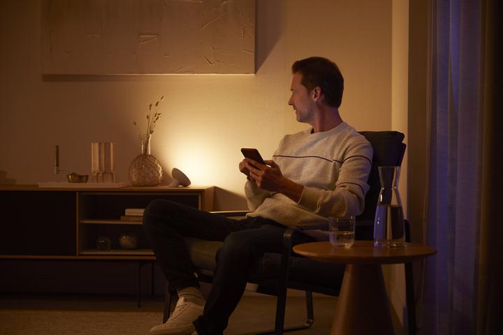 Actual product image Philips Hue Bloom Basis BT (500 lm)